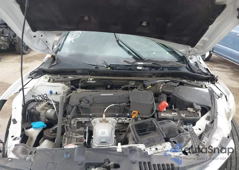 2017 Honda Accord Sport z USA, uszkodzony, nr VIN 1HGCR2F67HA022403